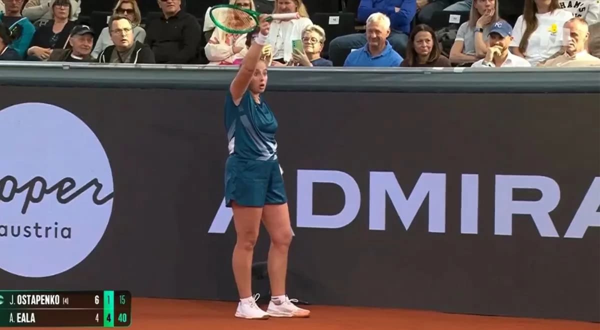 Kibic naraził się Ostapenko. Nie spodziewał się takiej riposty [WIDEO]