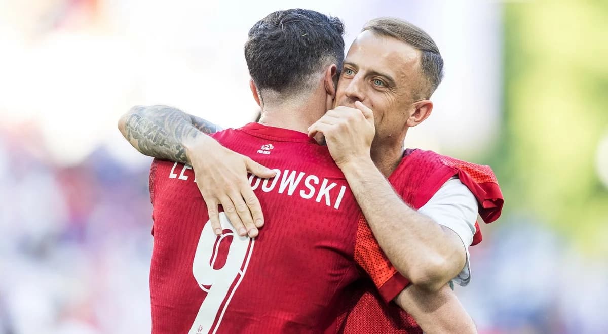 Grosicki o "niespodziance" Lewandowskiego. "Rozmawialiśmy o tym kilka razy"