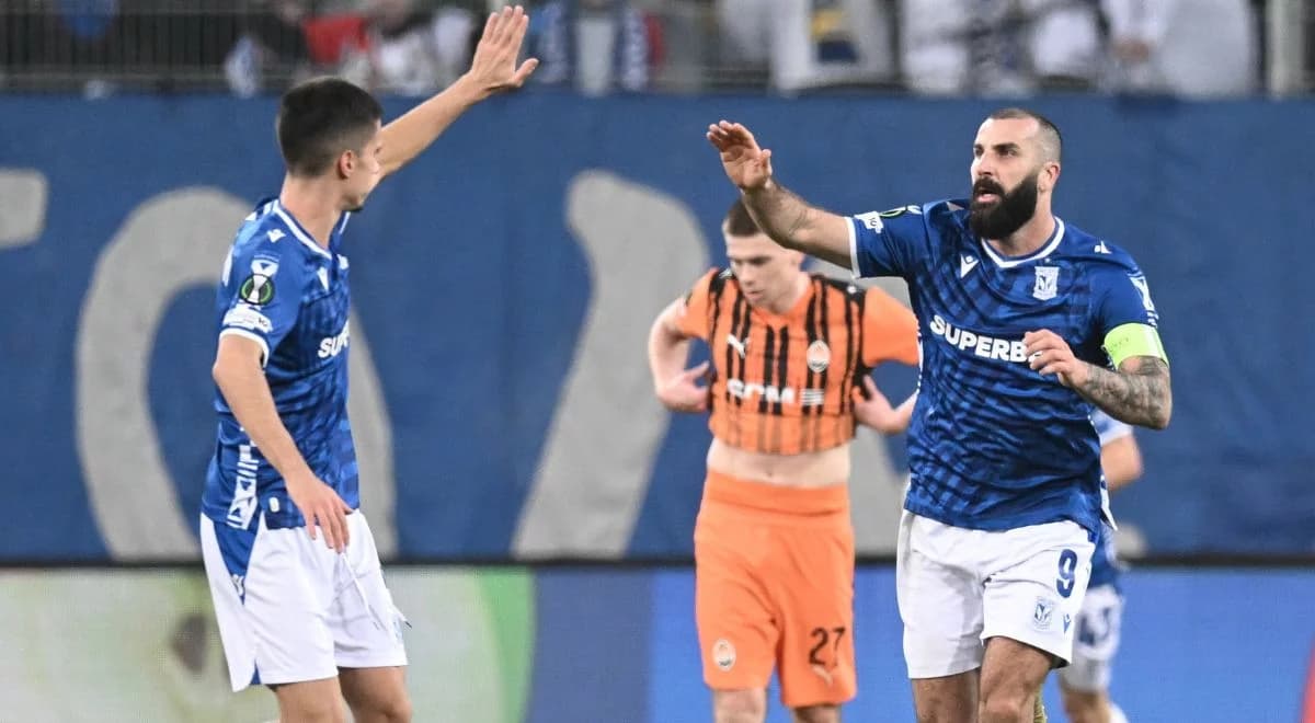 Szachtar - Lech. Transmisja TV i online. Gdzie oglądać Ligę Konferencji?