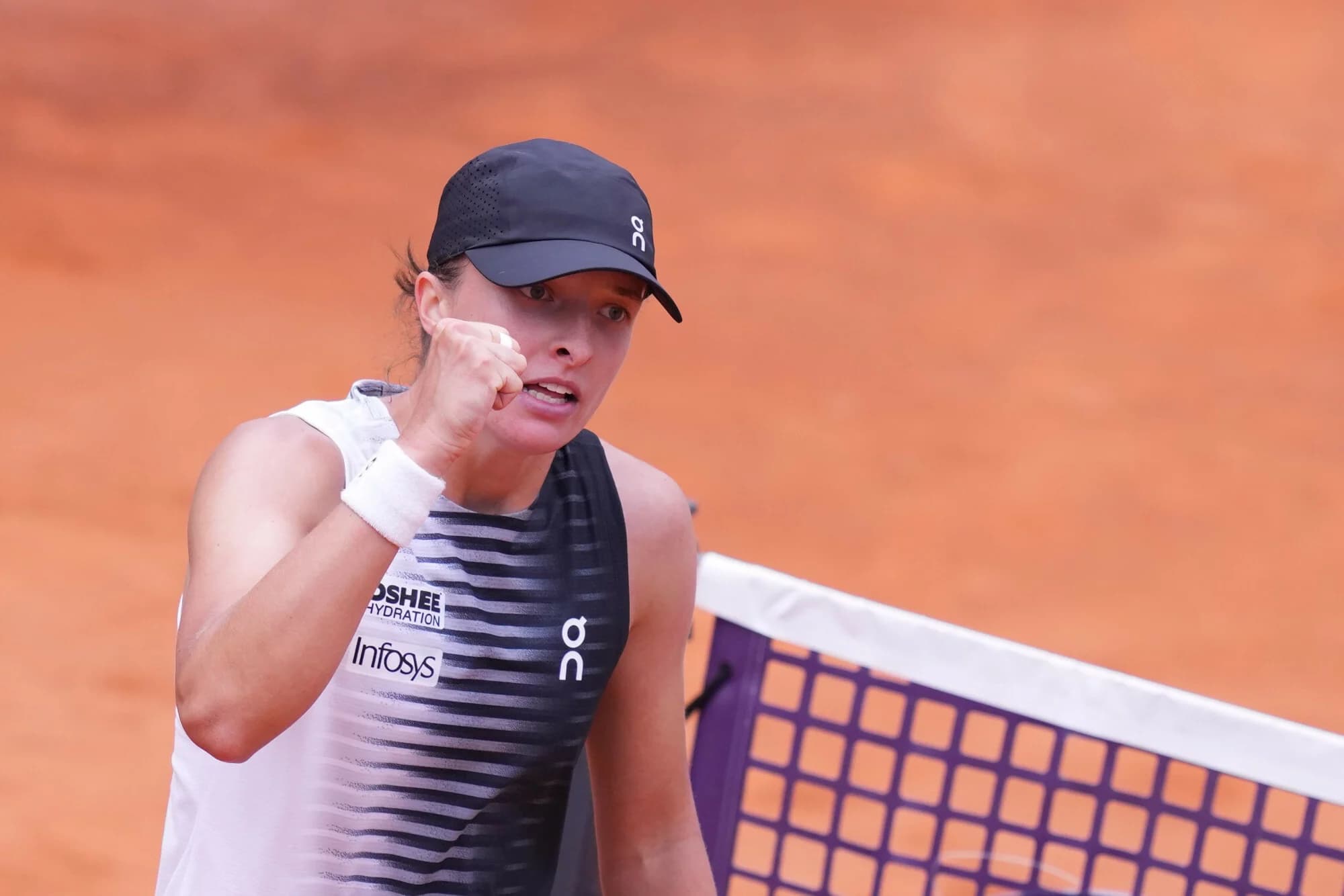 Świątek - Jones: Kiedy mecz na Roland Garros? O której gra Polka?