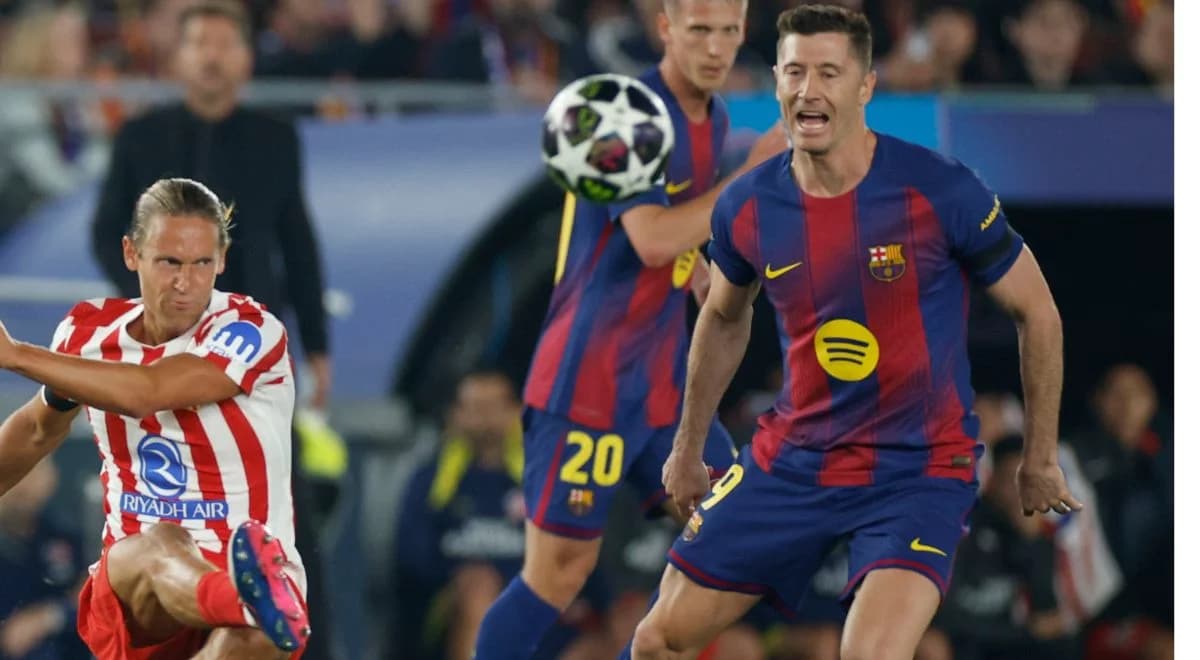 W Barcelonie zarzucają sobie skrajną głupotę. Lewandowski kartą przetargową
