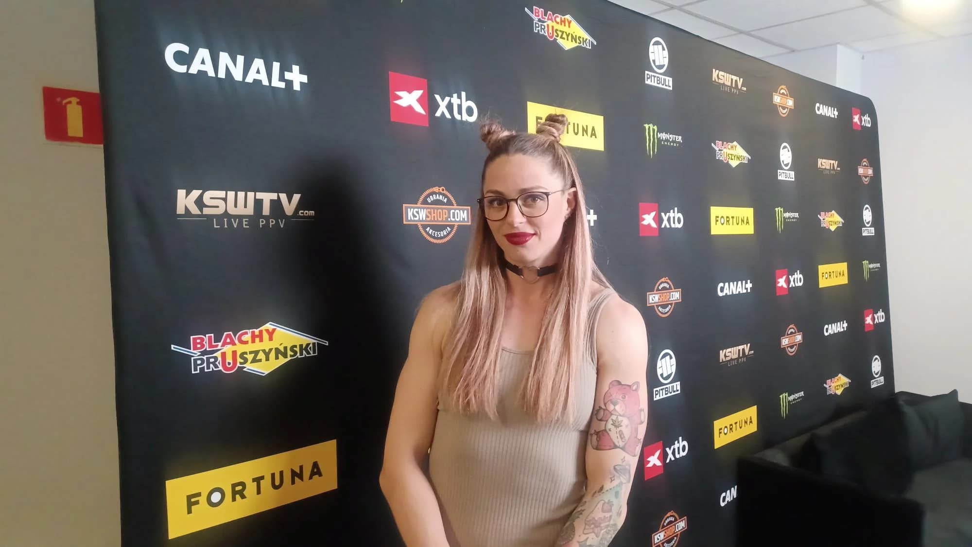 OFFSIDE  KSW launches new division