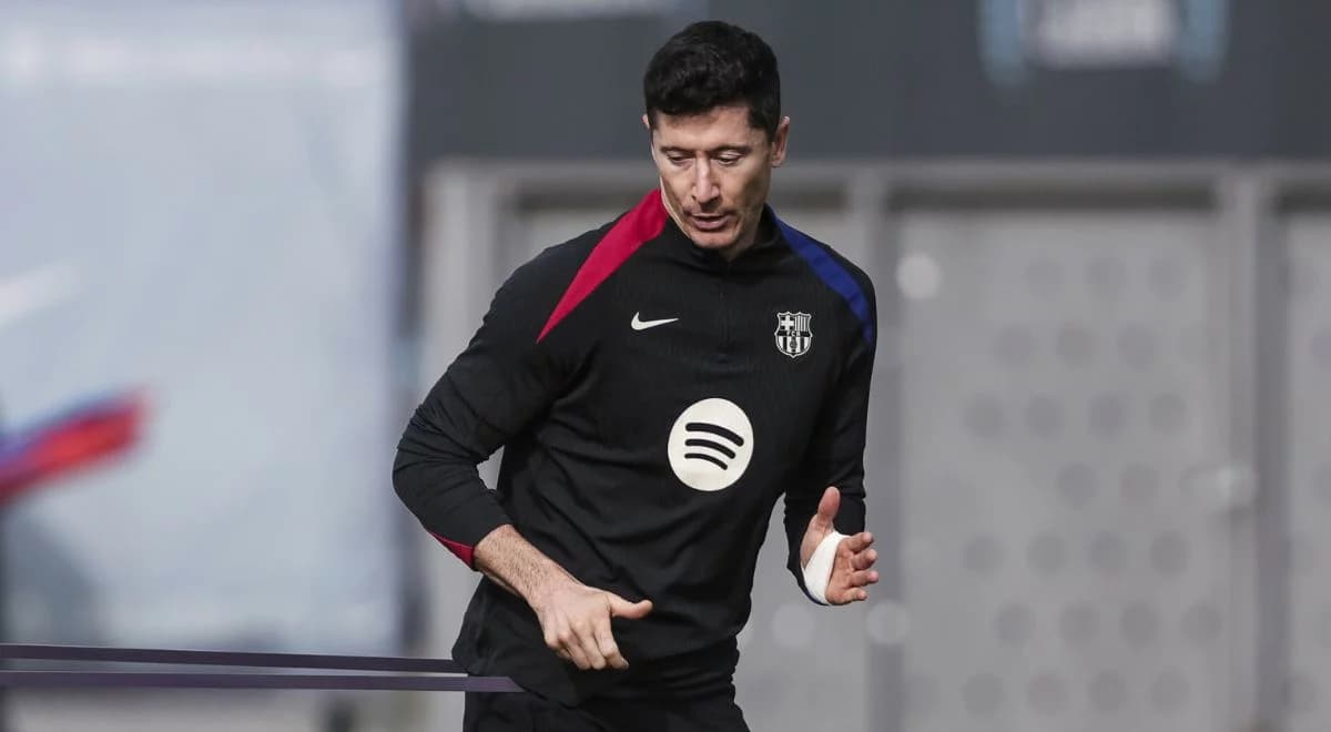 Na takie obrazki  czekali kibice. Lewandowski z nową rolą