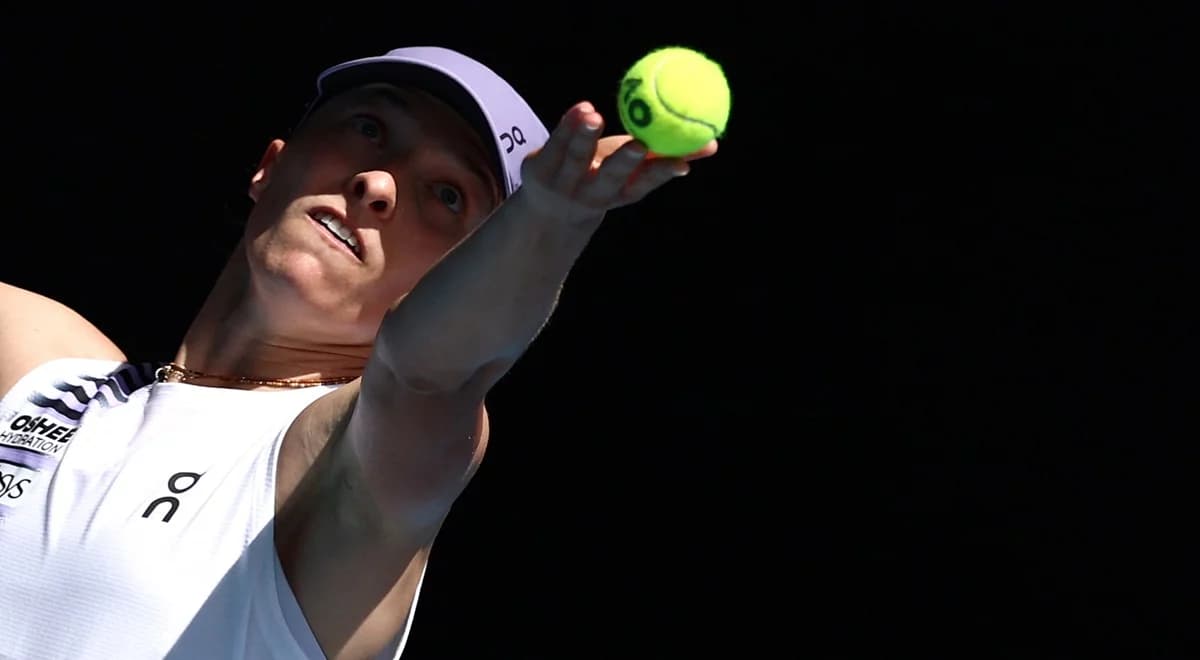 Rakieta Świątek z Wimbledonu hitem WOŚP. Za tę kwotę można kupić dobry samochód