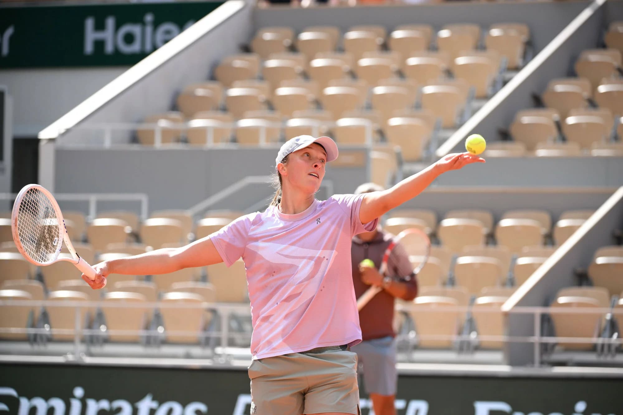 Pierwszy trening Igi Świątek na Roland Garros. Polka już w Paryżu