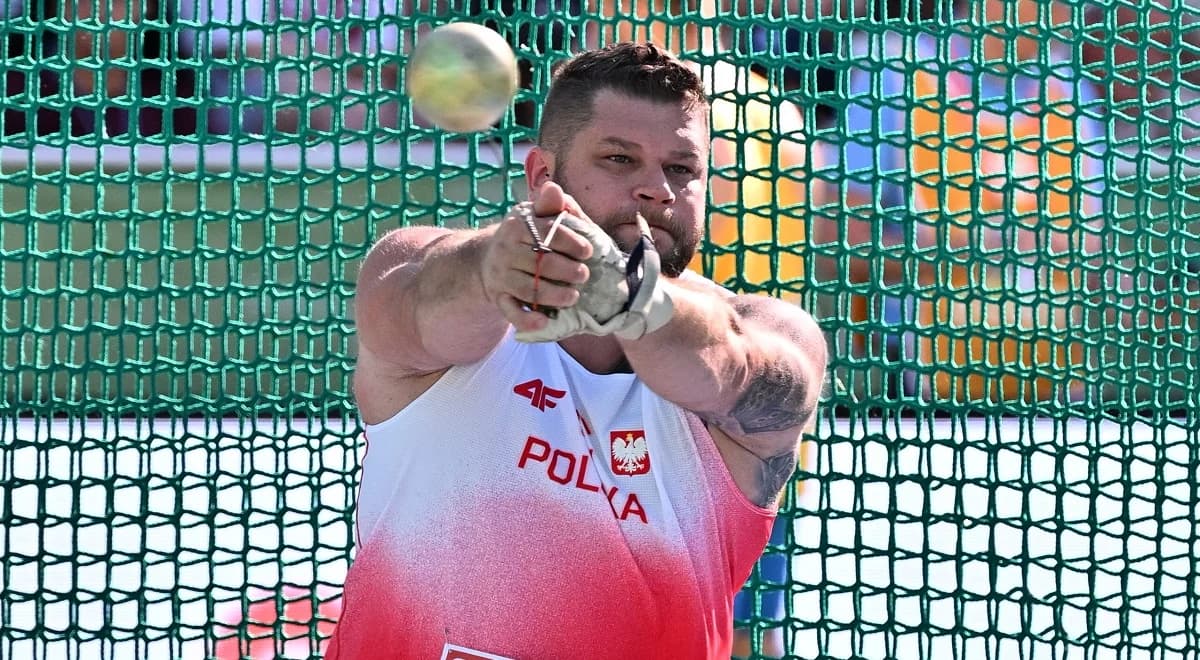 Paweł Fajdek spalił wszystkie rzuty i ruszył do sędzi. Koszmar Polaka
