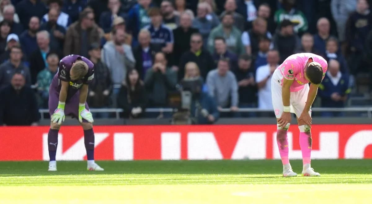 Jan Bednarek spada z Premier League. Niechlubny rekord pobity