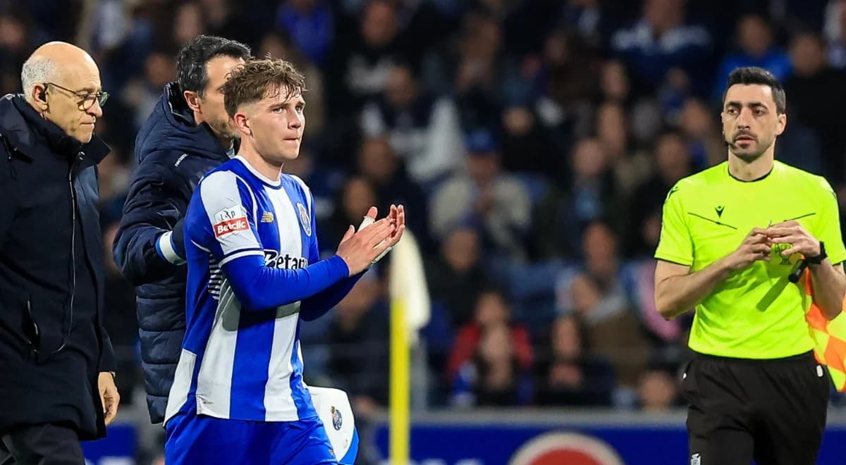 Kontuzja Oskara Pietuszewskiego. Wiadomo, co się stało. Trener przemówił